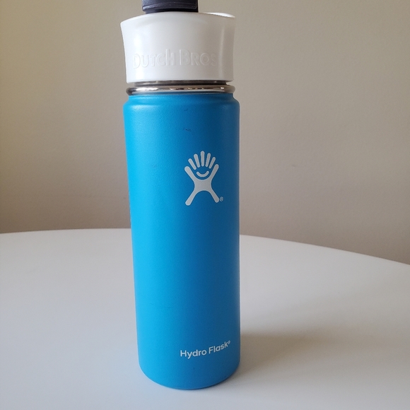 Dutch Bros Hydro 20oz - Picture 2 of 4